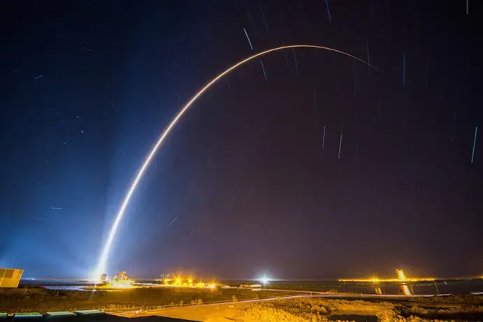 rocket-arc-launch